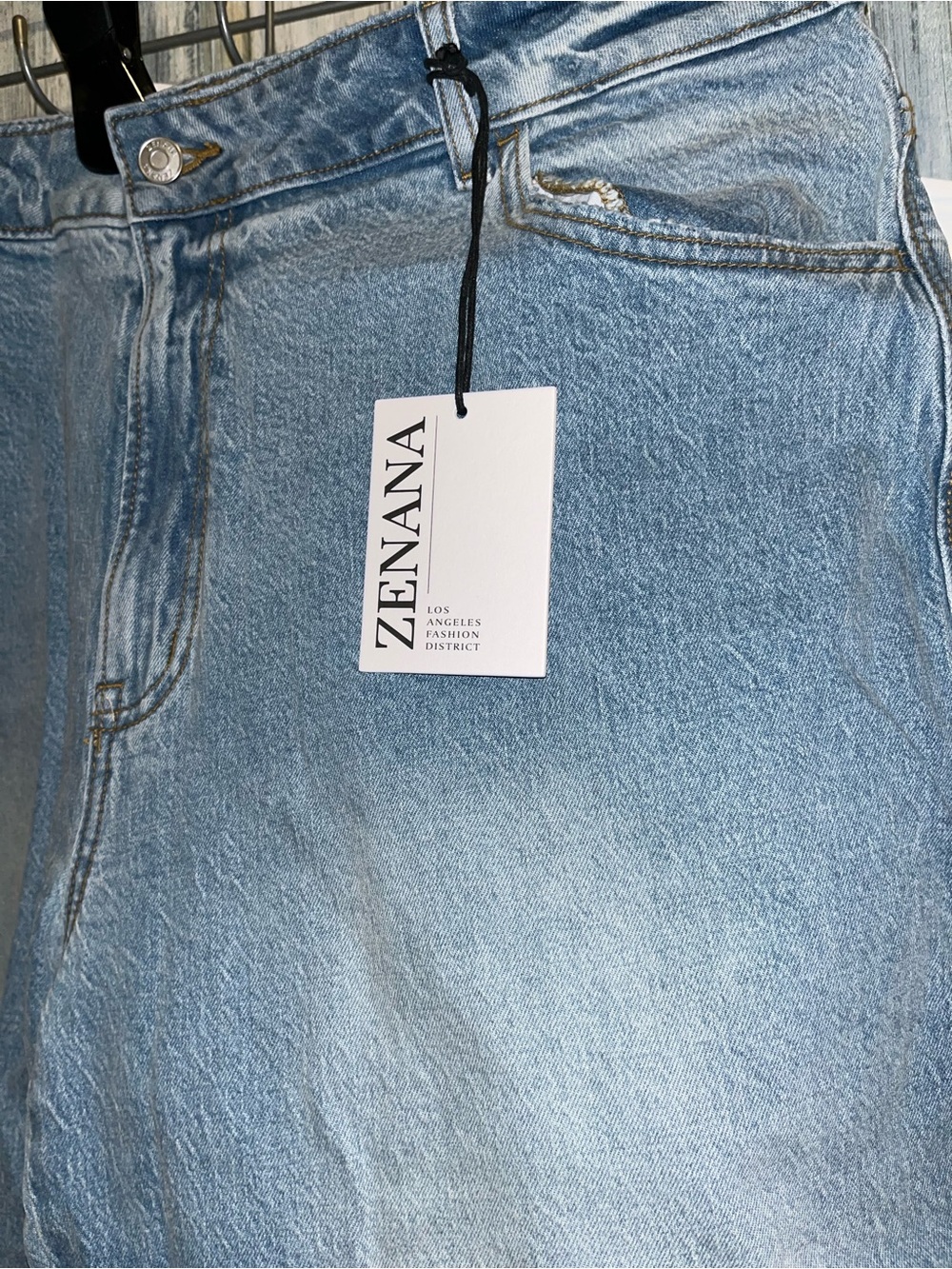 Zenana Outfitters 34 Light Blue Denim Cuffed Cropped Jeans - Picture 6 of 6